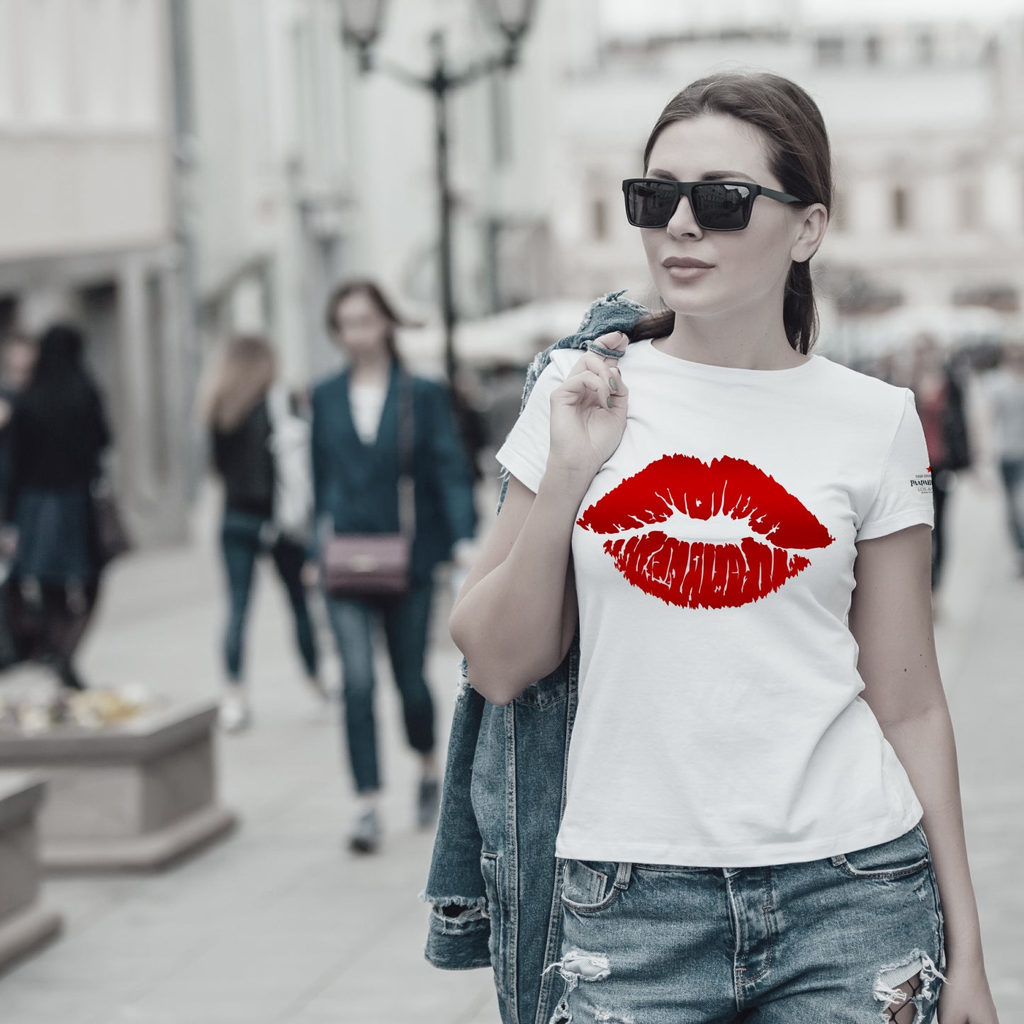 Red Lips Black and White T-Shirts